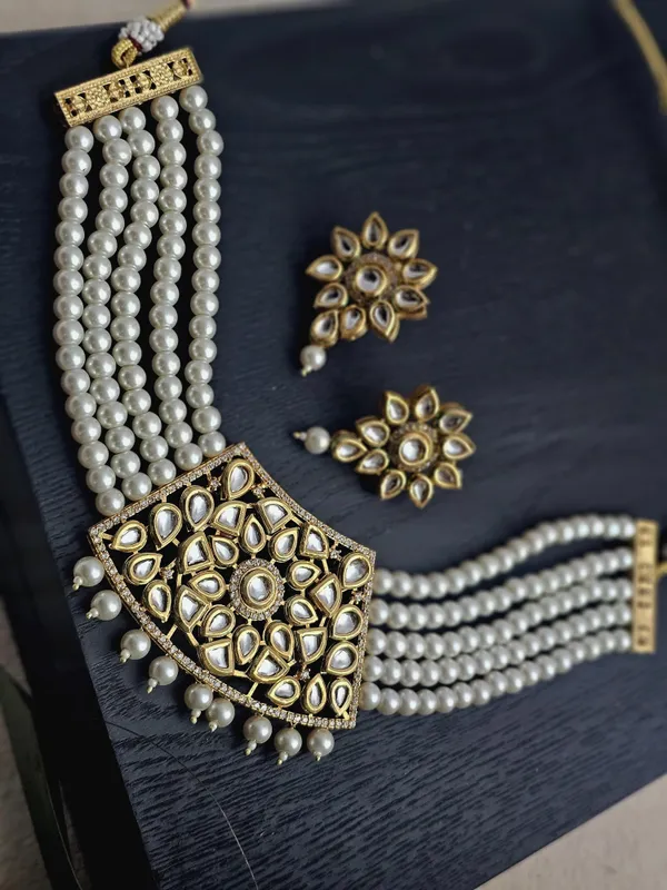 Gold_plated_beautiful_kundan_stone_pearl_necklace_set