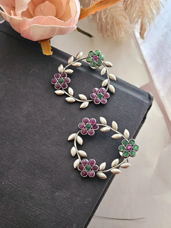 Wreath_Earrings_with_Multicolor_Gemstones