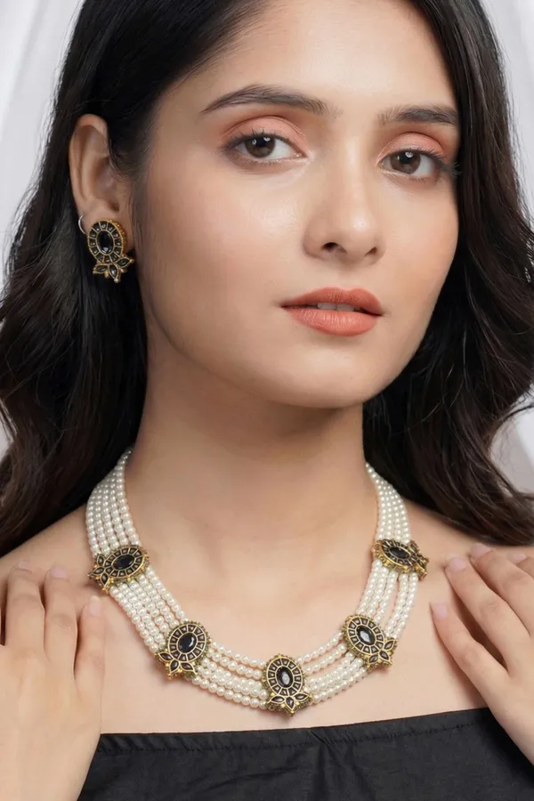 White_and_black_meena__kundan_necklace_set