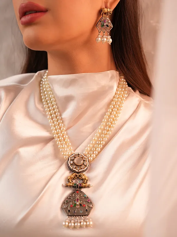 Long_Layered_Chain_Necklace_with_German_Silver_Pendant_and_Pearls