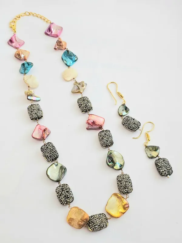 Raina_Pearl_Glow_Set
