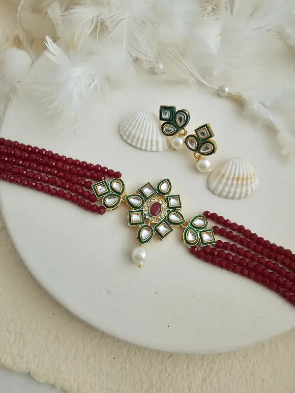Binnis_Wardrobe_Mishka_Maroon_Hydro_Bead_Choker_Necklace_Set_with_Kundan_Flower_Pendant