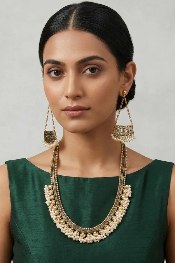 Nyra_Layered_Gold-Toned_Necklace_Set_with_White_Beads