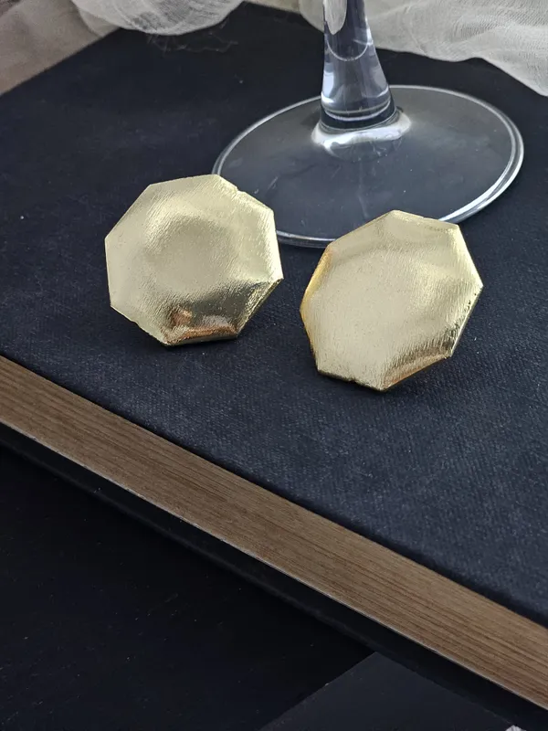 Binnis_Wardrobe_Aria_Golden_Stud_Earrings_–_Octagon_Shaped,_Anti-Tarnish_Brass