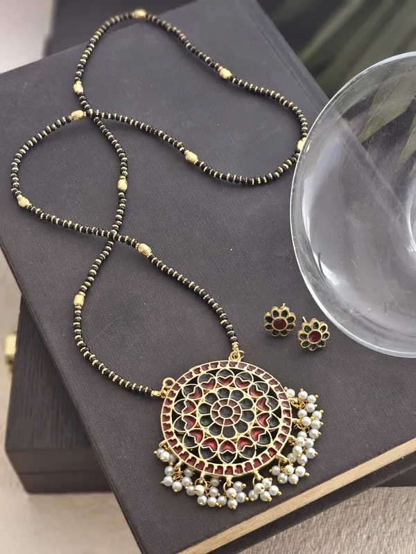 Black_Beaded_Ragini_Mangalsutra_Set