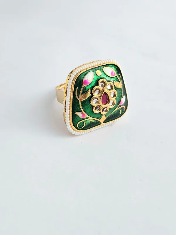 Emerald_Echo_Ring