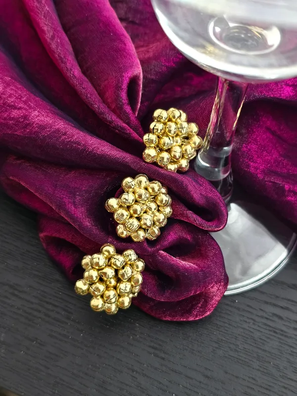 Golden_Whisper_Loop_Ring