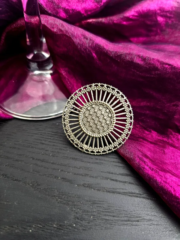 Silver-Toned_Adjustable_Finger_Ring
