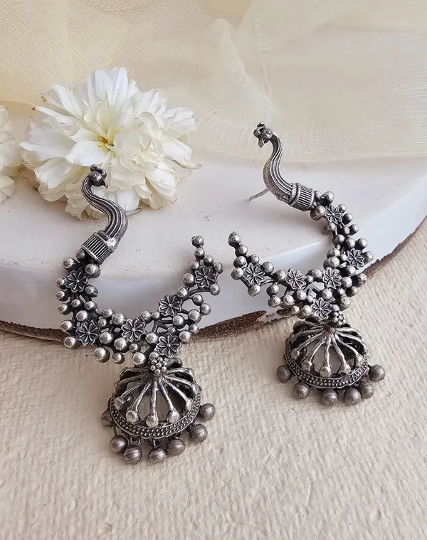 Women_Silver_Peacock_Shaped_drop_earrings