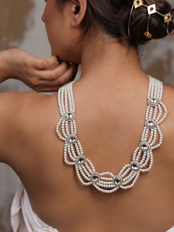 Aarini_Long_Pearl_Kundan_Necklace_Set