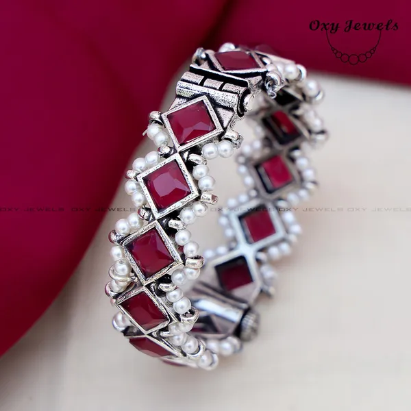 Vintage_Ruby_Red_Gemstone_and_Pearl_Silver_Bracelet