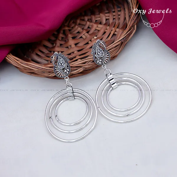 Bohemian_Silver_Triple_Hoop_Dangle_Earrings_with_Intricate_Leaf_Design