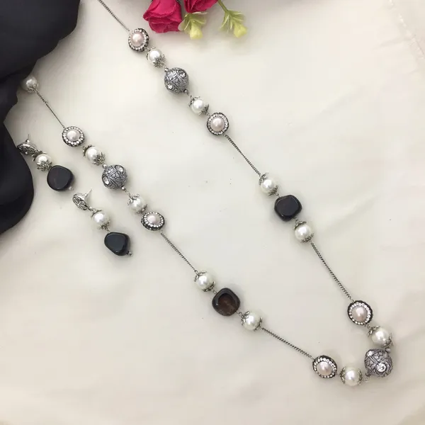 Elegant_Long_Chain_Necklace_Set_-_Oxidized_Silver_with_Pearls_&_Black_Beads