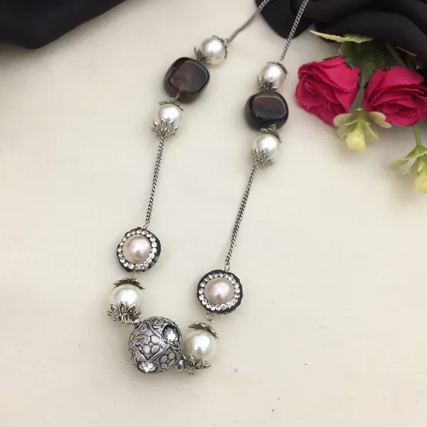 Elegant_Long_Chain_Necklace_Set_-_Oxidized_Silver_with_Pearls_&_Black_Beads