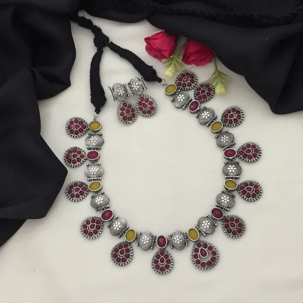 Oxidised_Dual_Tone_Silver_Necklace_Set_with_Red_and_Yellow_Oval_and_Round_Designs