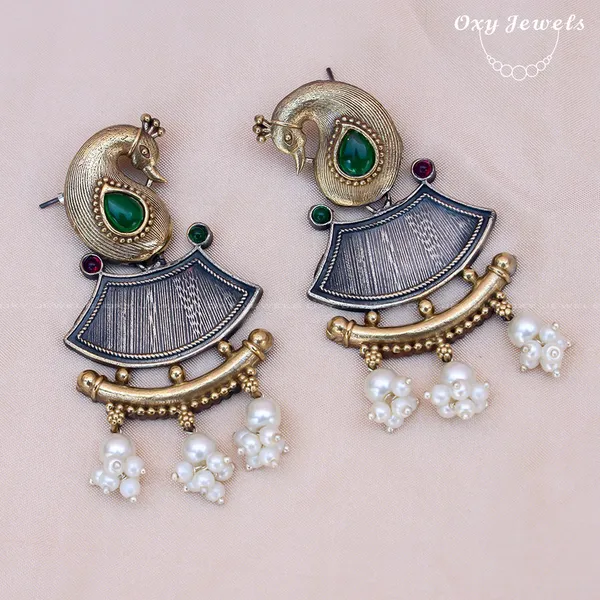 Oxidised_Dual_Tone_Silver_Peacock_Necklace_Set_-_Green,_Red,_Gold_-_Fan-Shaped_Design