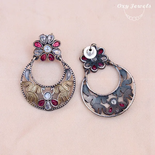 Floral_Oxidised_Dual_Tone_Earrings_-_Gold,_Silver,_Red,_White_-_Round_Shape