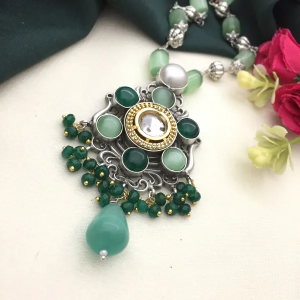 Oxidized_Silver_Necklace_Set_with_Green_Beads_and_Round_Pendant