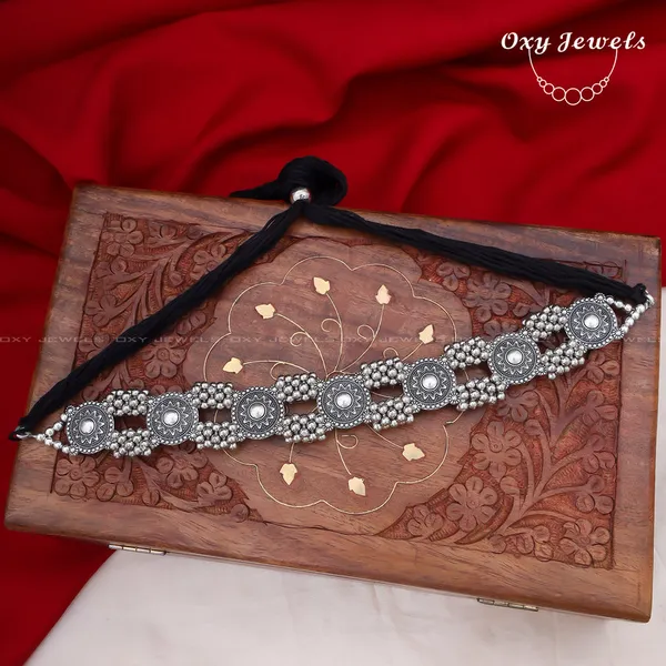 Antique_Silver_Oxidized_Choker_Necklace_with_Floral_Motifs