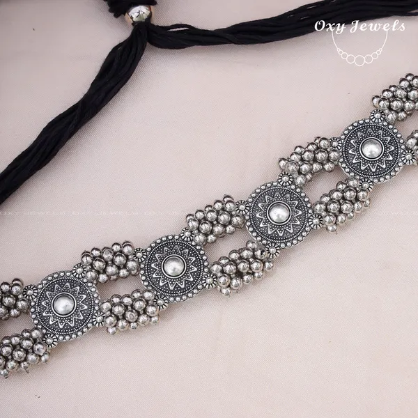 Antique_Silver_Oxidized_Choker_Necklace_with_Floral_Motifs