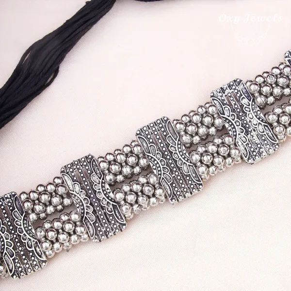 Antique_Silver_Oxidized_Choker_Necklace_with_Intricate_Detailing