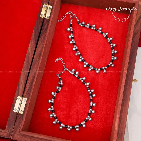 Silver_and_Black_Oxidised_Beaded_Anklets_Set