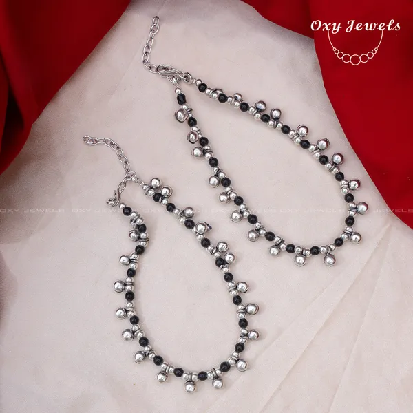 Silver_and_Black_Oxidised_Beaded_Anklets_Set