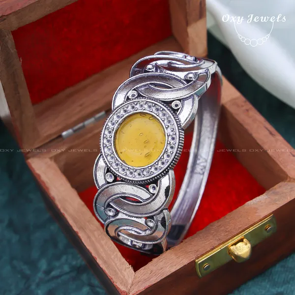 Antique_Silver_Oxidised_Bracelet_with_Amber_Yellow_Stone