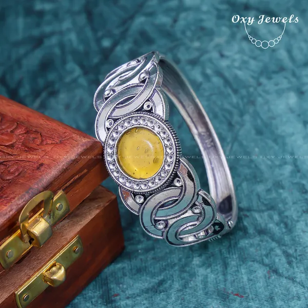 Antique_Silver_Oxidised_Bracelet_with_Amber_Yellow_Stone