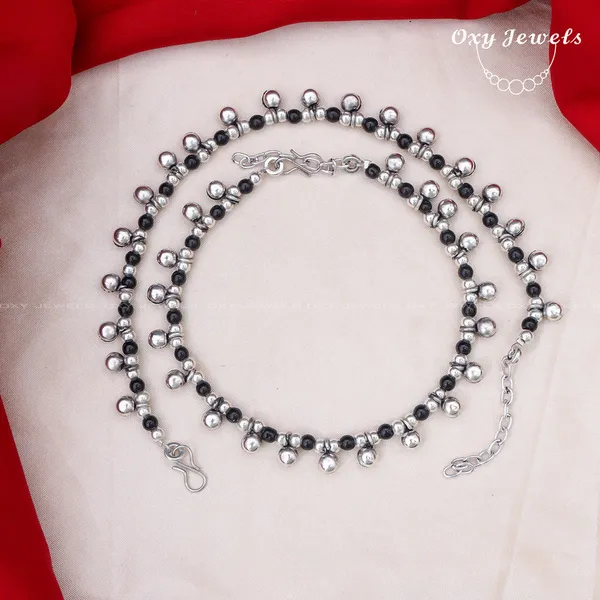 Elegant_Silver_Oxidised_Anklets_with_Black_Beads