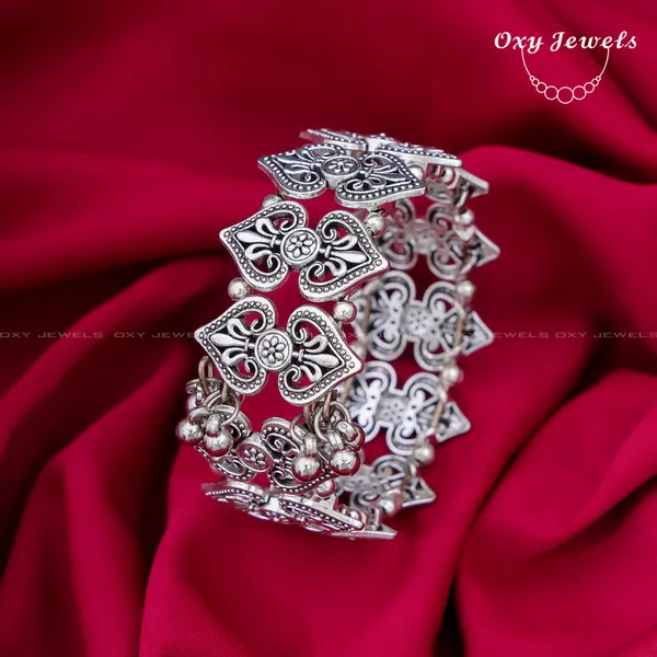 Antique_Silver_Oxidised_Bracelet_-_Intricate_Floral_Design