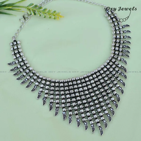 Antique_Silver_Oxidized_Tribal_Necklace_with_Leaf_Charms