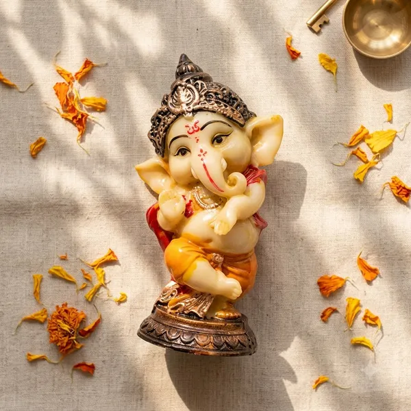 Ganesha_God_Statue_of_Multicolor_|_For_Car_Dashboard_Showpiece