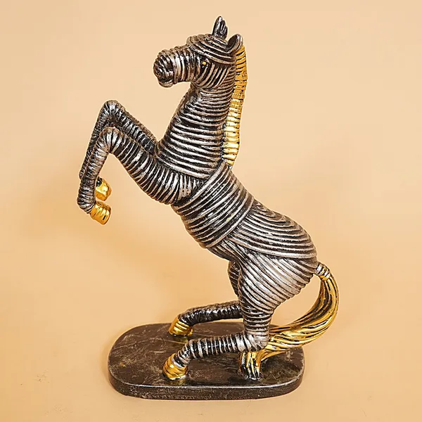 Metallic_Rearing_Horse_Figurine_of_Golden_Color_|_Home_Decor_for_Asthetic_Apeal