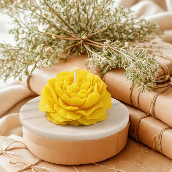 Peony_candle_with_Luxury_Accent_Design_|_Home_Decor_for_Asthetic_Apeal