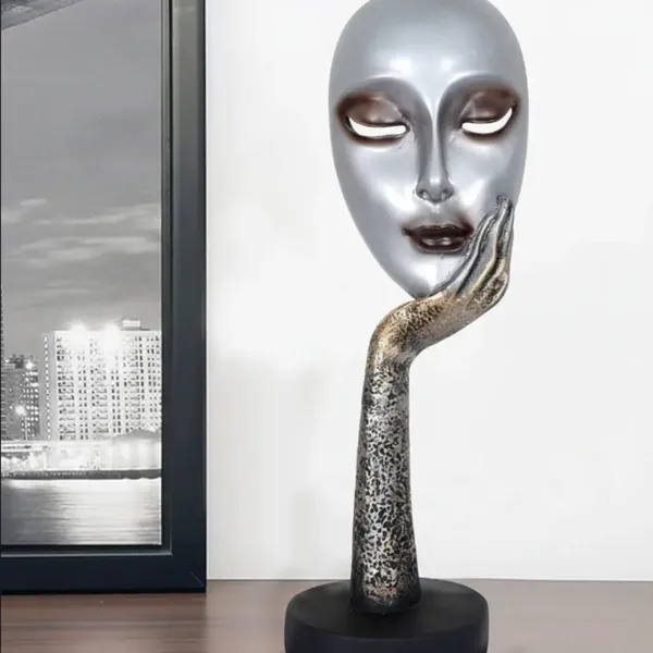 Lady_Face_Poly_Showpiece_of_Silver_Color_|_Artistry_Gift_Item
