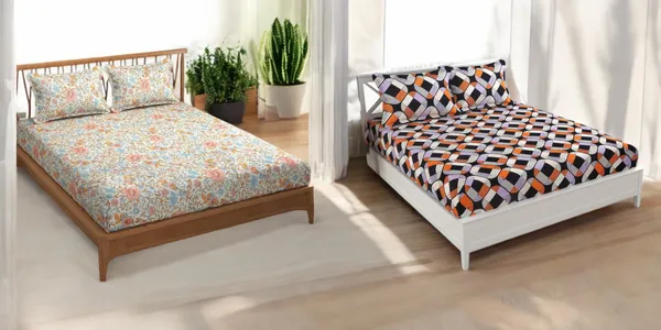 220TC_King_Size_Combo_Pack_of_2_Double_Elastic_Fitted_Bedsheet_Size_with_4_Pillow_Covers_(72"x78"_Upto_8"_Mattress)