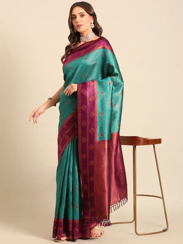 Traditional_Kanjivaram_Saree_with_Zari_Work