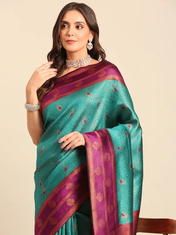 Traditional_Kanjivaram_Saree_with_Zari_Work