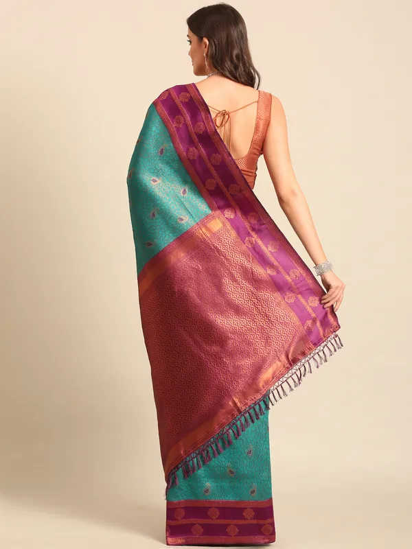 Traditional_Kanjivaram_Saree_with_Zari_Work