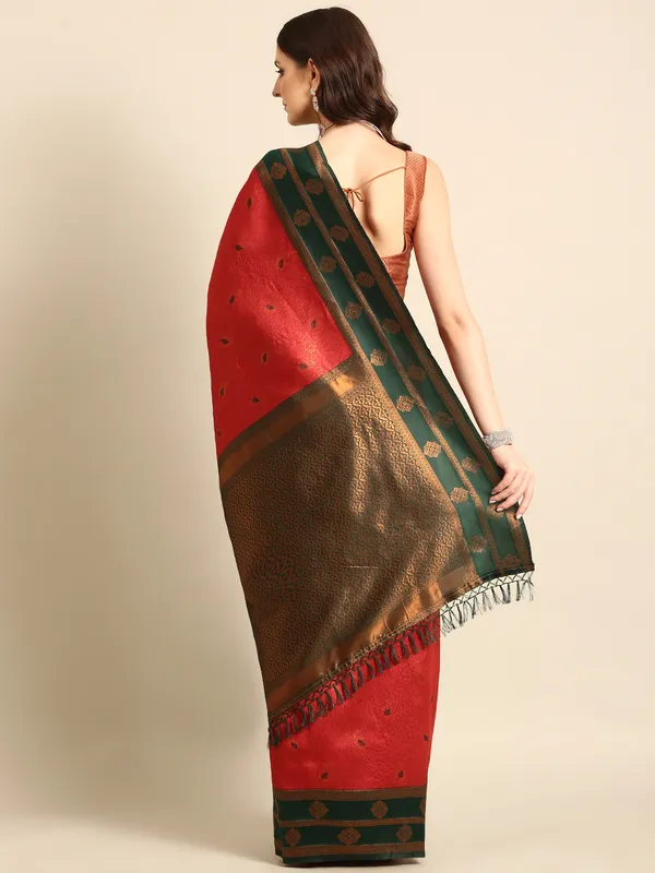 Traditional_Kanjivaram_Saree_with_Zari_Work