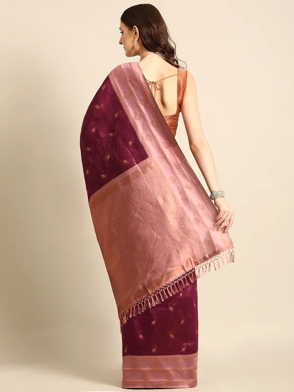 Traditional_Kanjivaram_Saree_with_Zari_Work
