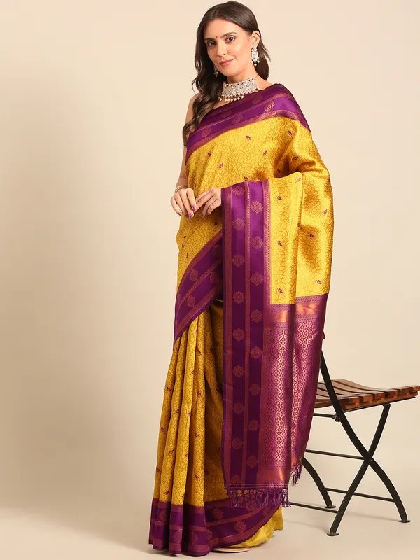 Traditional_Kanjivaram_Saree_with_Zari_Work