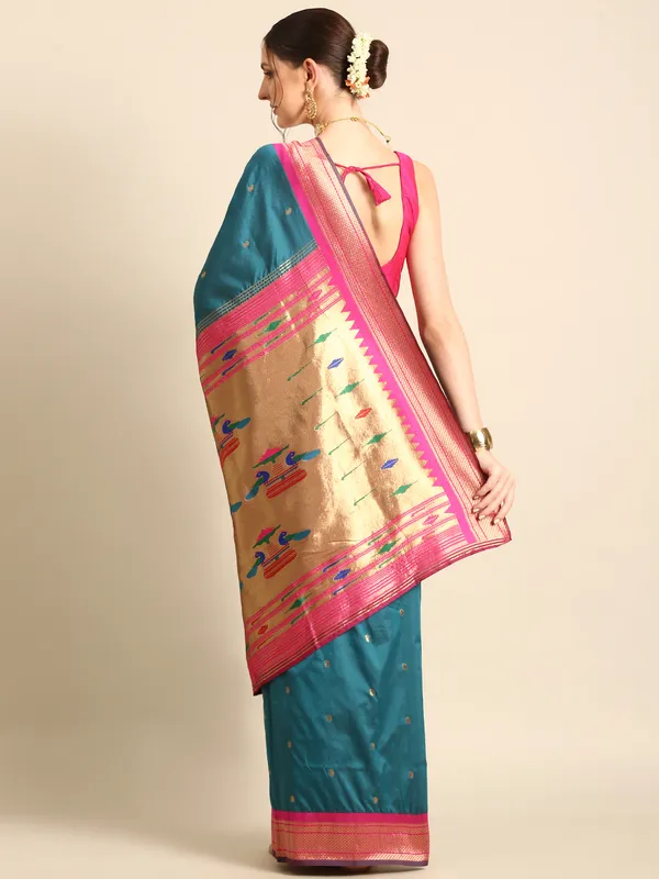 Traditional_Paithani_Saree_with_Peacock_Motif