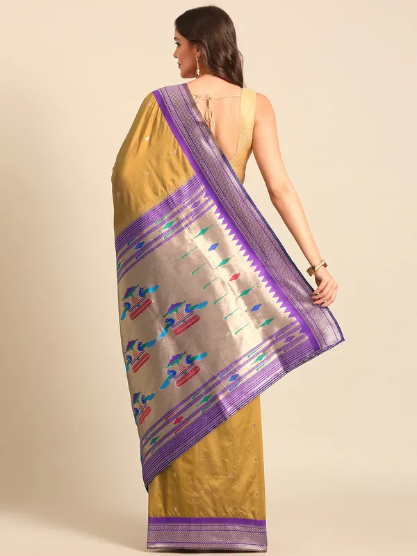 Traditional_Paithani_Saree_with_Peacock_Motif