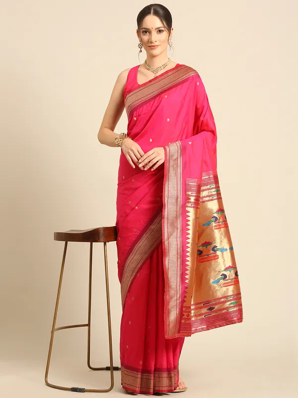 Traditional_Paithani_Saree_with_Peacock_Motif