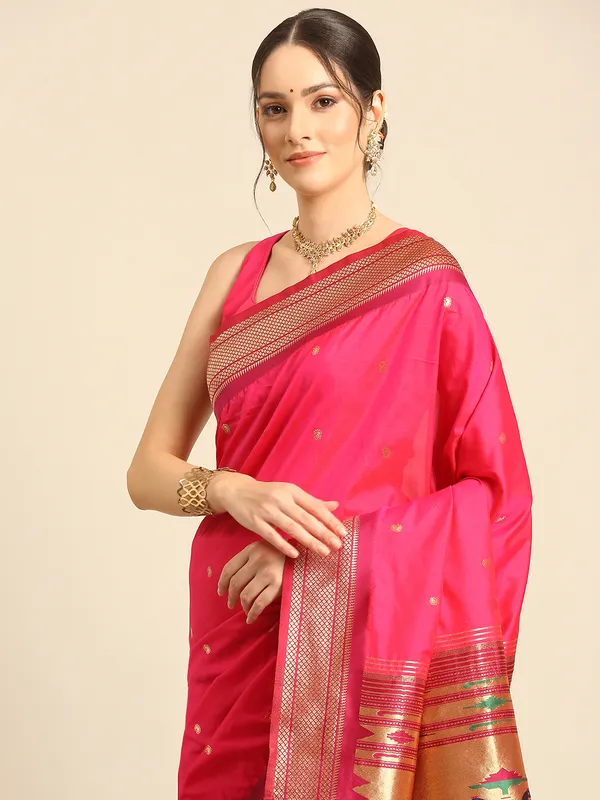 Traditional_Paithani_Saree_with_Peacock_Motif