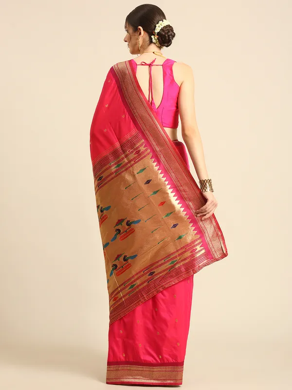 Traditional_Paithani_Saree_with_Peacock_Motif