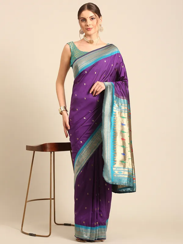 Traditional_Paithani_Saree_with_Peacock_Motif