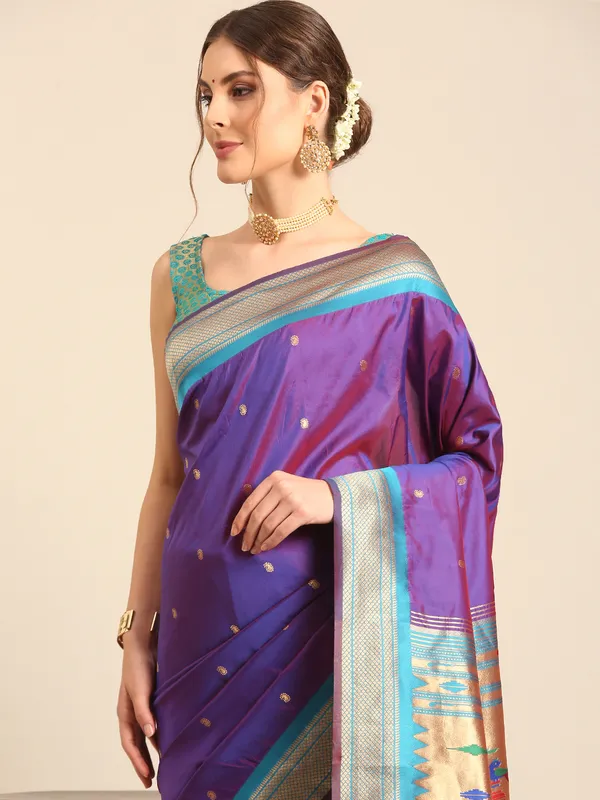 Traditional_Paithani_Saree_with_Peacock_Motif